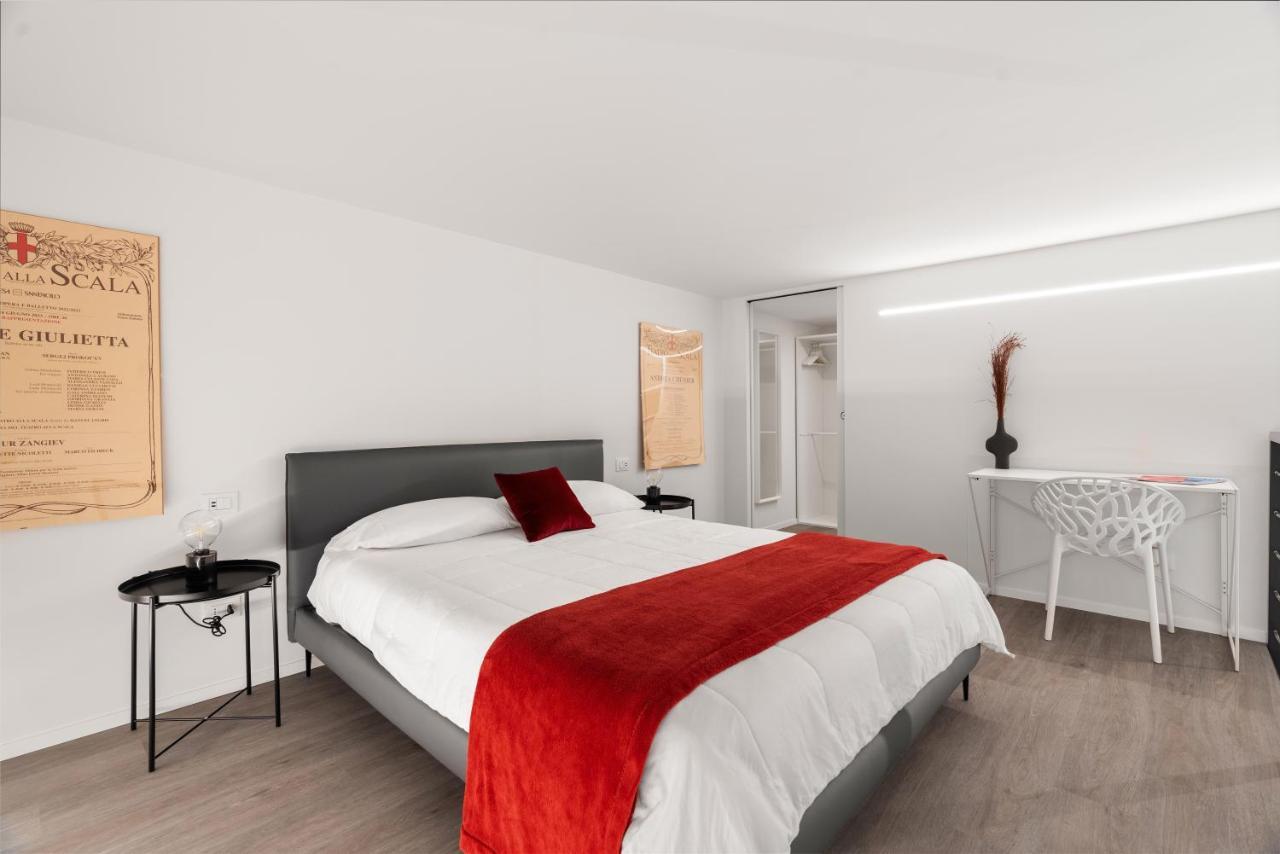 Modern Quiet Super Central Luxury Apartment Milan Bagian luar foto