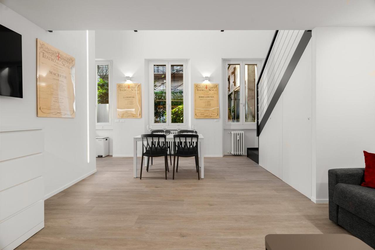 Modern Quiet Super Central Luxury Apartment Milan Bagian luar foto