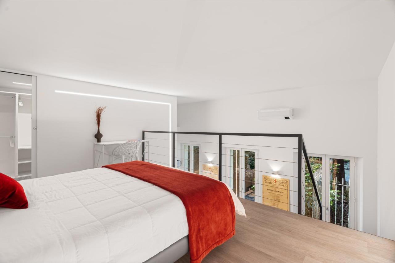 Modern Quiet Super Central Luxury Apartment Milan Bagian luar foto